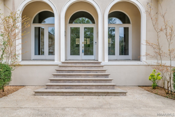 15 Woodhill Trace