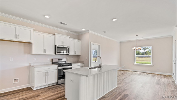 6601 Firefly Lane