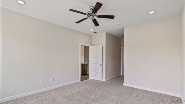 6601 Firefly Lane