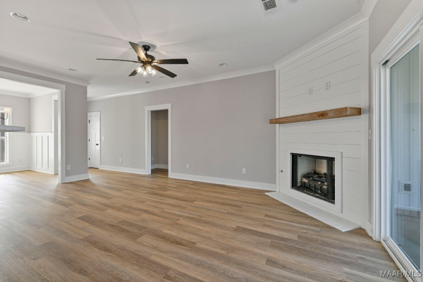 928 Central Road