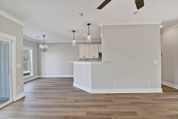 928 Central Road