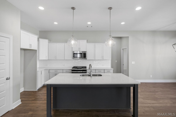 1438 Barret Park Way