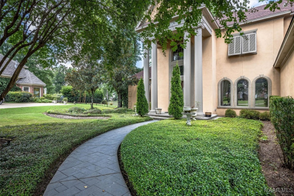 9743 Wynchase Circle