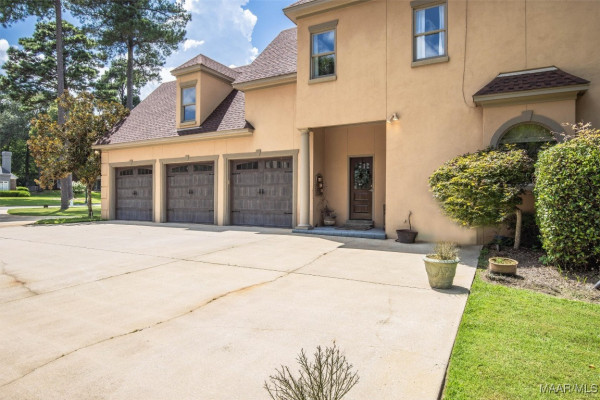 9743 Wynchase Circle