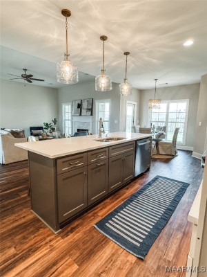 1379 Barret Park Way