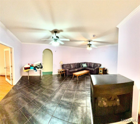 101 Foshee Street