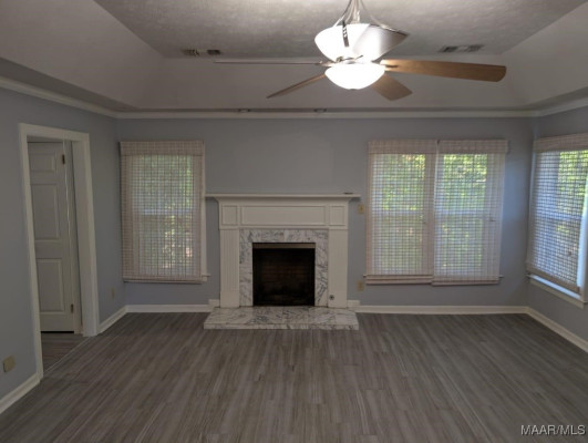 809 WYNWOOD Drive