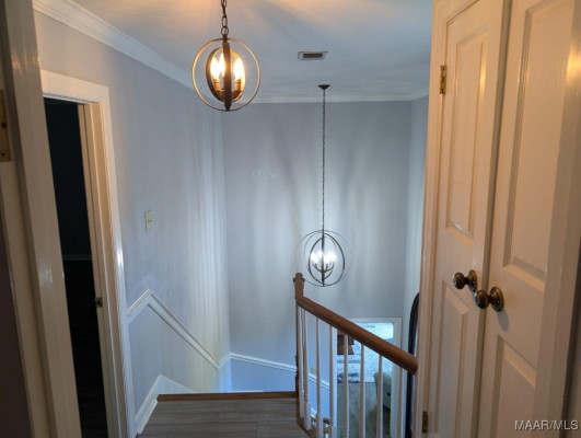 809 WYNWOOD Drive