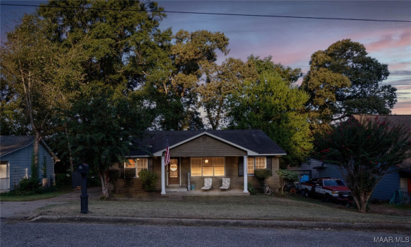 3033 Willow Lane Drive
