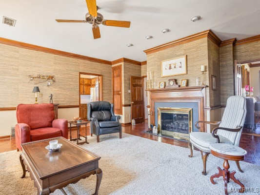 2520 Leonidas Drive