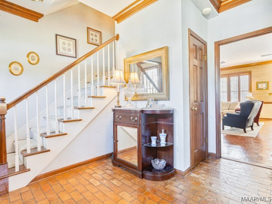 2520 Leonidas Drive