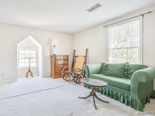 2520 Leonidas Drive