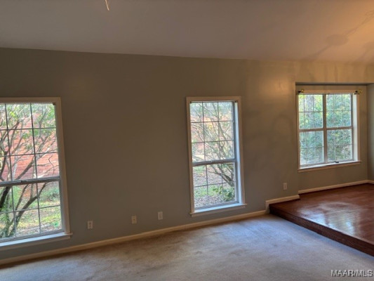 3748 ROSWELL Place