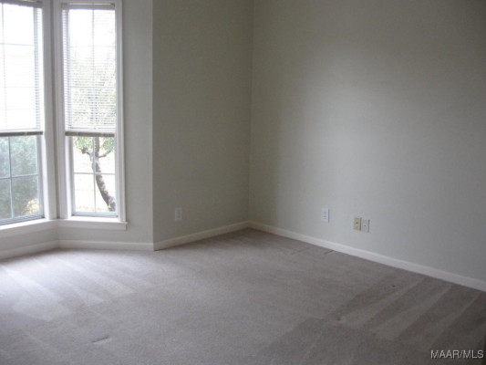 3748 ROSWELL Place
