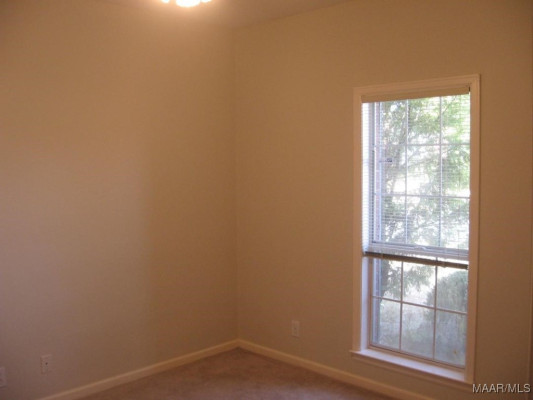 3748 ROSWELL Place