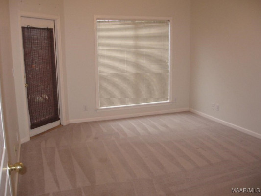 3748 ROSWELL Place