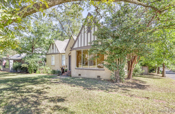 3049 LEBRON Road