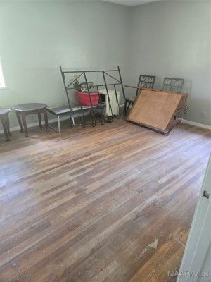 3703 CAMBRIDGE Road