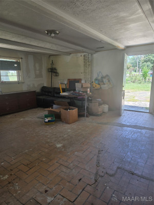 3703 CAMBRIDGE Road