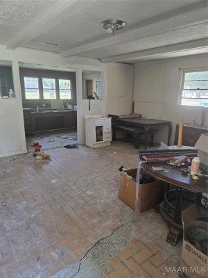 3703 CAMBRIDGE Road