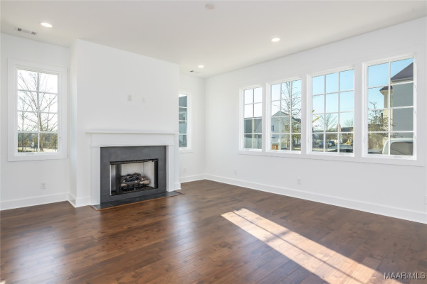 4556 Bloomsbury Street