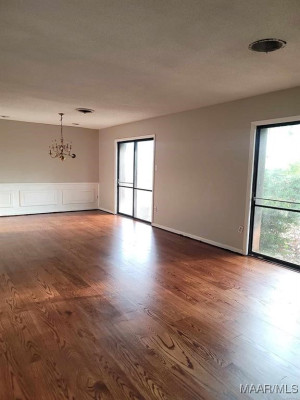 5720 CARRIAGE BARN Lane