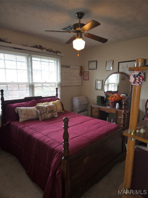 4031 GREEN ACRES Drive