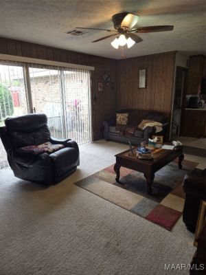4031 GREEN ACRES Drive