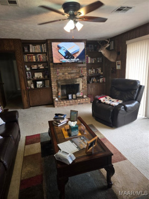 4031 GREEN ACRES Drive