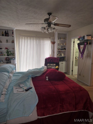 4031 GREEN ACRES Drive