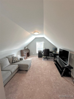9366 Crescent Lodge Circle