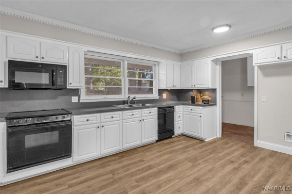 182 E Salem Drive
