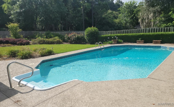 8242 MARSH POINTE Drive