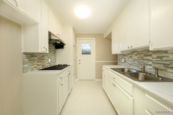 3638 Farwood Drive