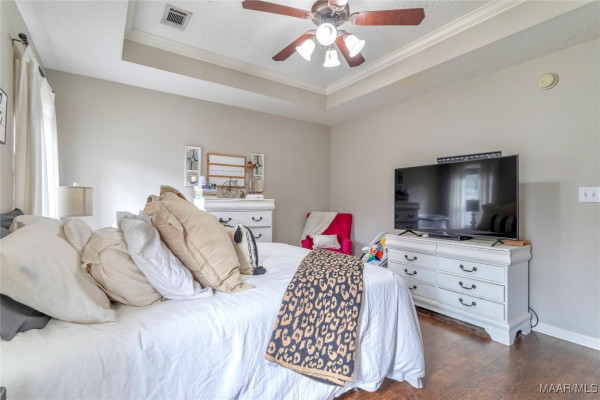 710 Buena Vista Loop