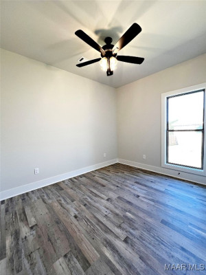 6 Village Knoll