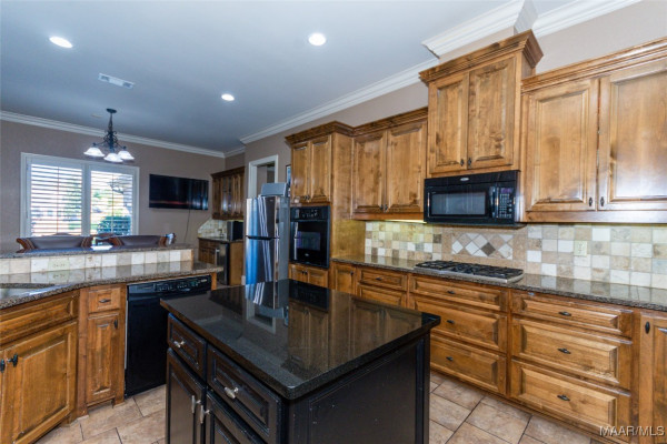 6224 HUNTERS Grove