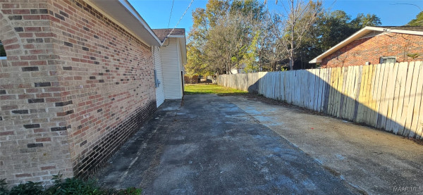 206 Davors Drive