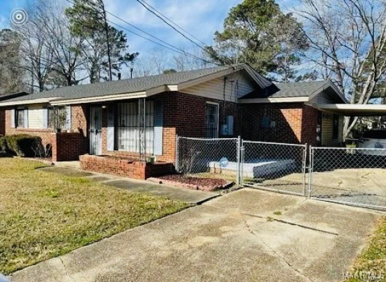 8 Woodstock Drive