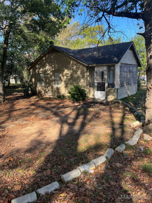 529 Chisholm Street