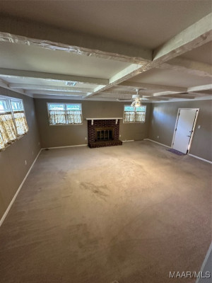 754 HILLMAN Court