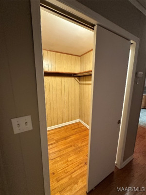 754 HILLMAN Court