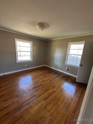 754 HILLMAN Court