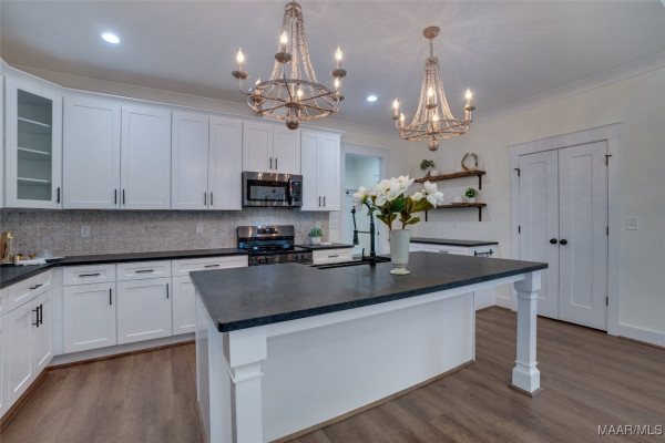 34 Creekwood Drive 2