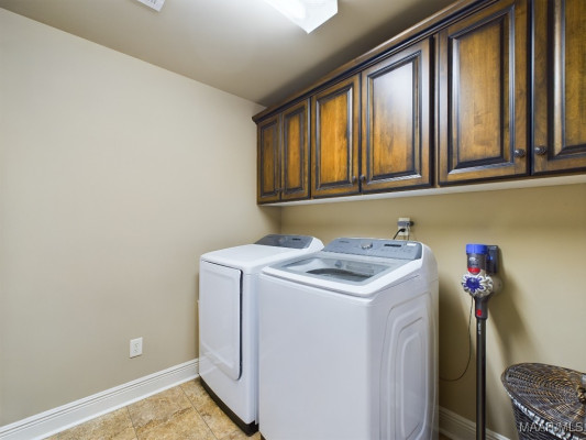 8513 Rockbridge Circle