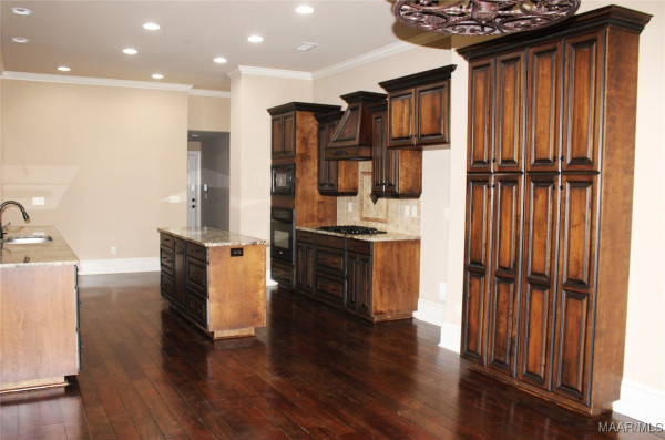 8513 Rockbridge Circle