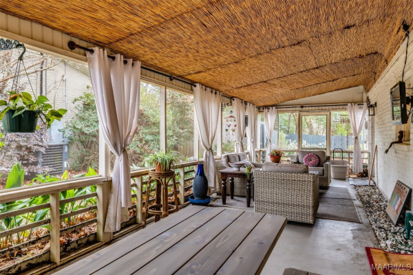 2504 Jasmine Road