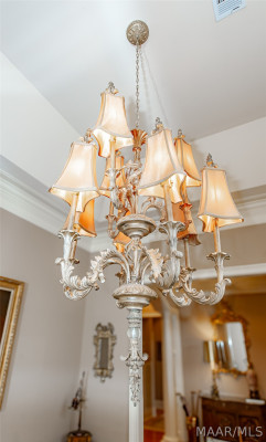 3669 Oak Grove Circle