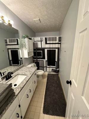 6037 Vineyard Lane