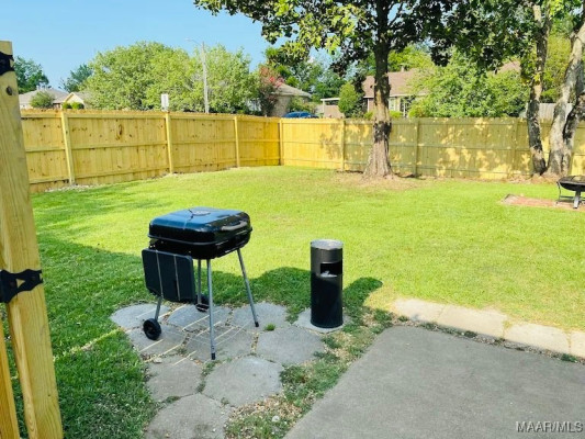 6037 Vineyard Lane